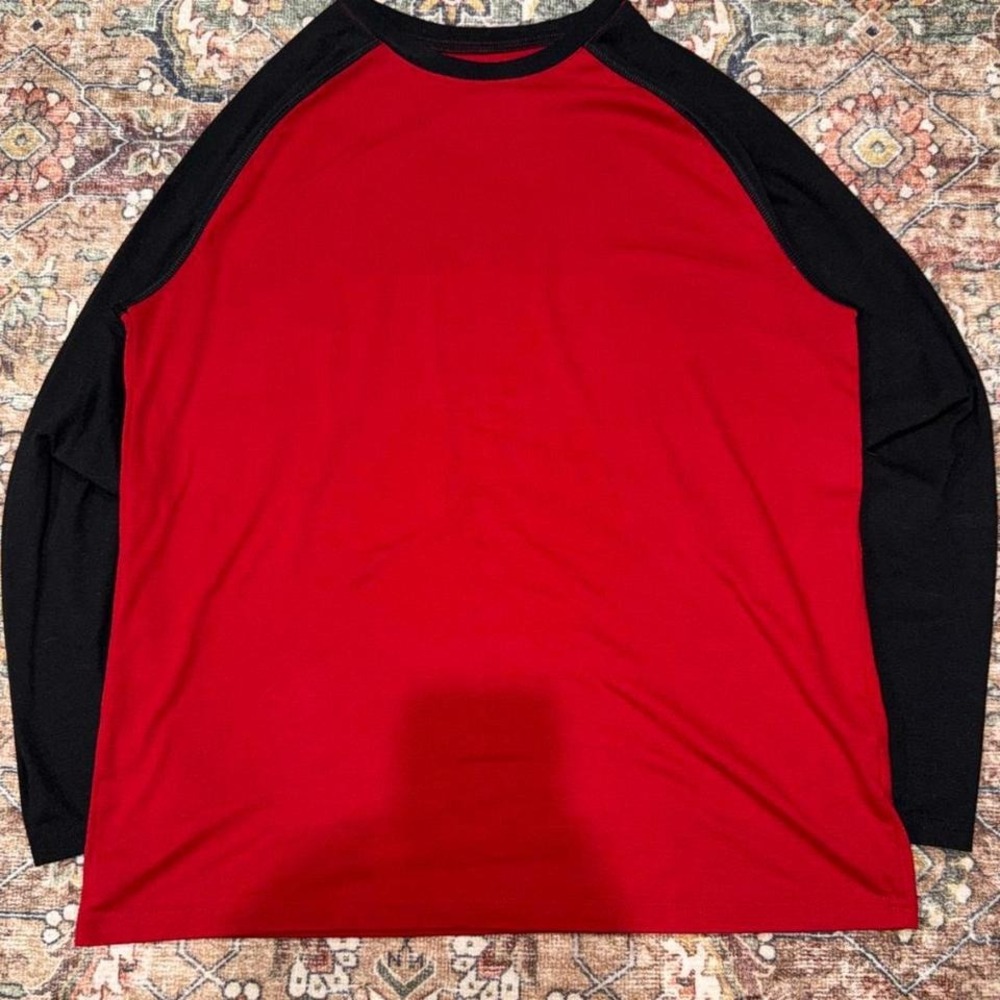 Red and Black thin MENS MEDIUM long-sleeve